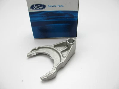 NOS 原始设备制造商 福特 F0JY-7230-C 1990 1991 Escort / Mercury Capri 第 5 齿轮换档叉 — 第 1/3 张图片