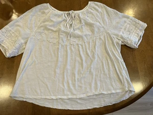 Top donna marca Lucky taglia XL bianco con accento occhiello. �� - Foto 1 di 4