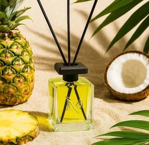 Profumatore Ambiente Ananas E Cocco Luxurya 250 ML - Foto 1 di 2