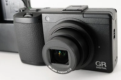 SH:3145 [MINT] Ricoh GR Digital III 10.0MP Compact Digital Camera JAPAN #119 - Image 1 of 4