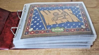 54 COUNTRY FLAG TOBACCO FELTS BLANKETS SLEEVE PROTECTED IN ALBUM - Image 1 of 4