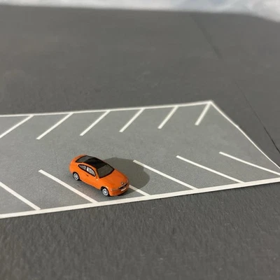 Металлическая модель автомобиля BMW M4 в масштабе Z 1:220 с ручной росписью - Изображение 1 из 4