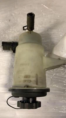 Chevrolet Impala 2003 depósito de dirección asistida usado OEM 26040144 Foto 1 de 4