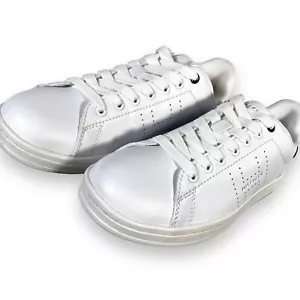 NEW Tommy Hilfiger TM Liston Sneakers Mens 9 White Low Top Fashion Shoe Tennis - Picture 1 of 8