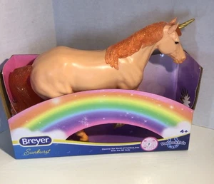 Breyer Pferdekoppel Pals Sunburst Einhorn orange 2021 Neu in OVP - Bild 1 von 4
