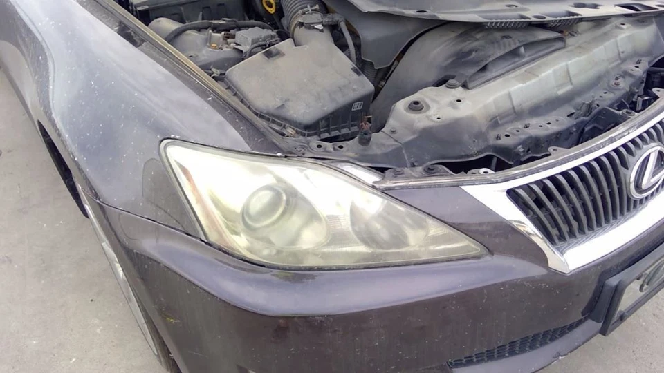 2009 Lexus IS250 Right Passenger Headlight Assembly - Used, Broken Tab - Image 1 of 3