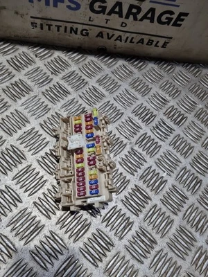 Nissan Navara Tekna 2015-2018 2.3 Fuse Box (body Ecu) - Image 1 of 4