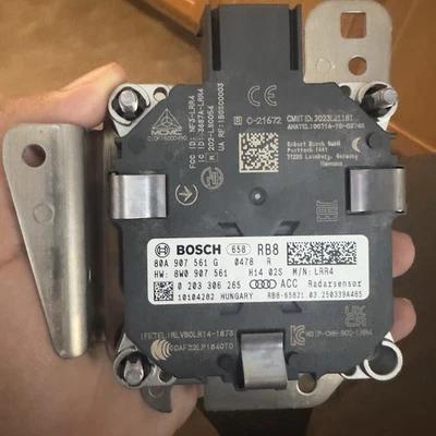 21-25 AUDI Q5/SQ5 FRONT RIGHT PASSENGER SIDE DISTANCE RADAR SENSOR 80A 907 541 G - Image 1 of 4