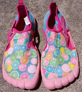 NEWTZ Girls Pink Citrus Design Water Sandals Size 6 - Picture 1 of 6