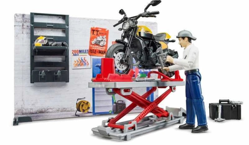 BRUDER 1:16 ACCESSORI SET OFFICINA MOTO DUCATI CON FIGURA    ART 62102  - Immagine 1 di 1