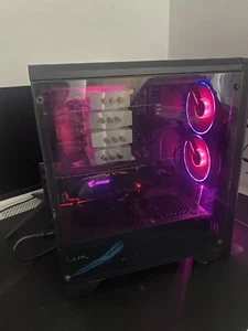Desktop Pc - Afbeelding 1 van 2