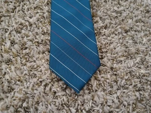 Oleg Cassini Green Striped Neck Tie Made In USA - Picture 1 of 4