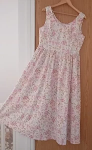 Laura Ashley Vintage Floral Dress Size 18 - Picture 1 of 7