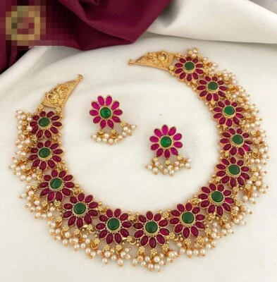 Indian Bollywood Ethnic Golden Kundan Pearl Choker Necklace Earrings Jewelry Set - Image 1 of 4