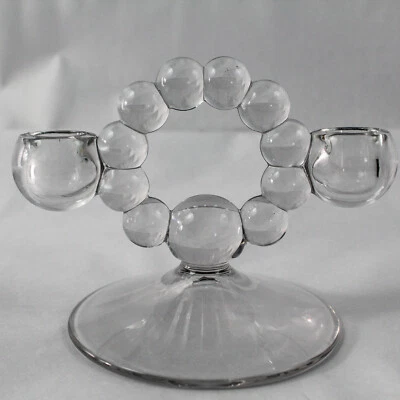 Soporte Para Candelabro Doble De Vidrio Imperial Vintage De 4.75" De Alto - Imagen 1 de 4