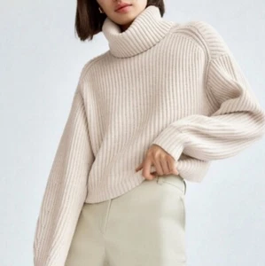 Aritzia Babaton Guell Merino Wool Knit Cropped Turtleneck Sweater Cream Sz M - Picture 1 of 8