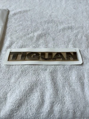 Placa de identificación emblema Volkswagen Tiguan Tiguan Limited OEM 12-18 NUEVA 5N0853687B739 Foto 1 de 2