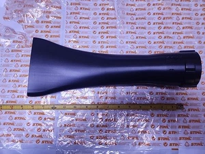 STIHL Curved Flat Nozzle BR340 BR350 BR380 BR400 ( 4203-701-8300 ) - Picture 1 of 2