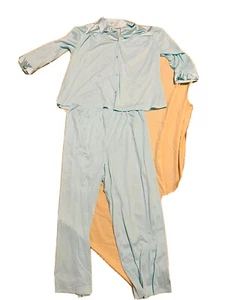 Vanity Fair Womens pajamas blue size medium top and pants - Picture 1 of 11
