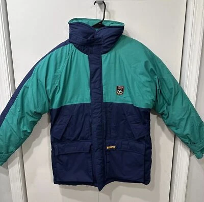 Nuevo con etiquetas Hombre Pequeño - Vintage Triple F.A.T. Abrigo chaqueta acolchada de plumón de ganso Parka de ganso Foto 1 de 4