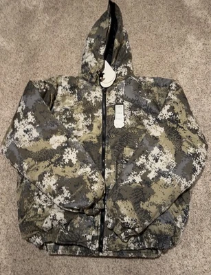 WFS Predator Camouflage Men’s Hunting Jacket Green SIZE M RETAIL $39.99 - Image 1 of 3