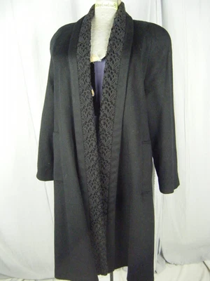 Abrigo Columpio Cuello Encaje Hecho a Medida Lana Cachemira Negro Años 60-Busto 42/S-M Foto 1 de 4