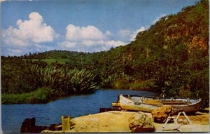 Postal GUAM Barco cerca del río TALAFOFOFO Bahía Talafo - Imagen 1 de 2