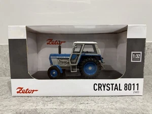 Universal Hobbies - Zetor Crystal 8011 2WD Tractor - UH5246 - 1:32 - Mint/New - Picture 1 of 5