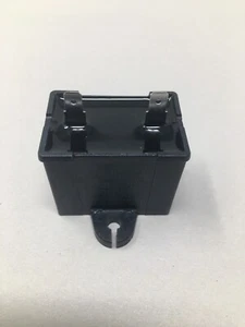 Nuevo Condensador C61-P2 12 uF, 210VAC, 50/60Hz, 10000AFC 85° C22.2NO.190 - Imagen 1 de 10