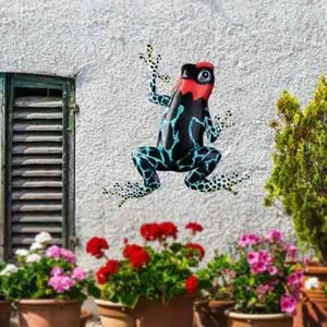 Metal Frog Wall Decor Metal Wall Frog Hanging Sculpture - Picture 1 of 3