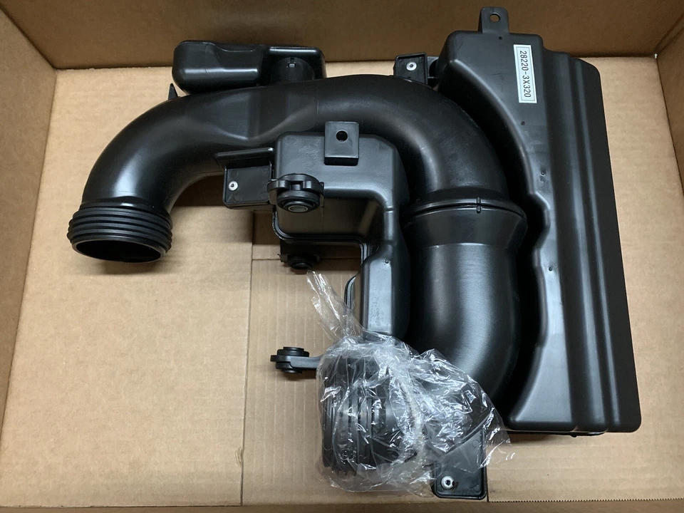 Resonador de admisión de filtro de aire original Hyundai Elantra 1,8 L y 2,0 L 2013 a 2016 Foto 1 de 2