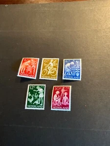 Países Bajos Scott #B358-62 nunca articulado - Imagen 1 de 1