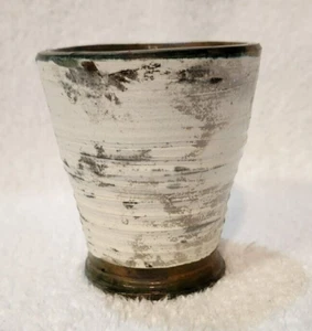Hand Thrown Studio Art Pottery Raku Cup Vase White Gray 3.5" Signed Katie F - Picture 1 of 11