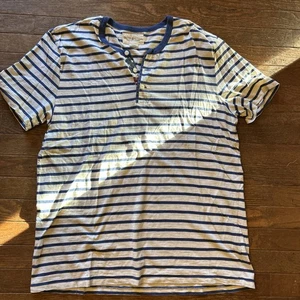 T-shirt vintage Ralph Lauren X-Large Denim & Supply Henley uomo grafica a righe - Foto 1 di 4