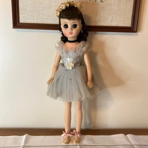 Vintage 70s Madame Alexander 17" Elise Ballerina #1745 (1970) or #1715 (1971) - Picture 1 of 10