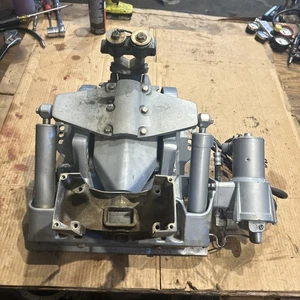 OMC Johnson Evinrude 50 60 85 115 135 HP Power Tilt Trim Swivel Bracket 0172822 - Bild 1 von 13