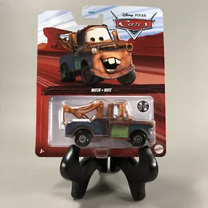 2022 Disney Pixar Cars TRAINO MATER Larry The Cable Guy metallo pressofuso scala 1:55 NUOVO - Foto 1 di 8
