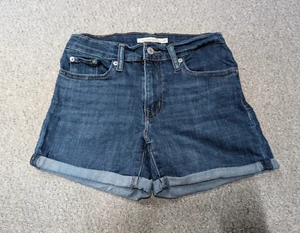 Levi's Damen mittellange dunkle Waschung gerollte Manschette Stretch Denim Jeans Shorts 25 - Bild 1 von 13