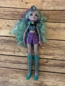 Monster High G3 Skulltimate Secrets Garden Mysteries Twyla Doll 2022 - Picture 1 of 5