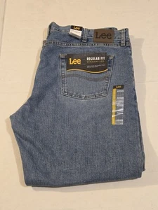 Lee Men's Regular Fit Straight Leg Jeans - Size 42X29 NWT - Picture 1 of 4