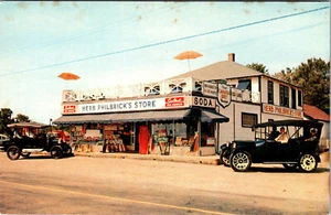 REY BEACH, NEW HAMPSHIRE - HERB PHILBRICK'S CONVENIENCE STORE - VINTAGE POSTCARD - Picture 1 of 2