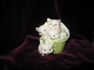 Vintage 4 Kittens in a Basket -1995 From Spain - Picture 1 of 11