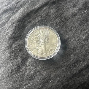 1oz Liberty Dollar .999 Fine Silver Coin Bullion American Eagle 2013 - Picture 1 of 2