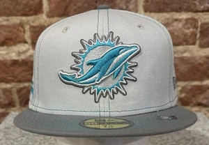 Cappello aderente nuovo con etichette New Era 59Fifty Miami Dolphins 7 1/2 grigio/grafite/azzurro - Foto 1 di 9