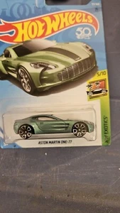 Hot Wheels Astin Martain One- 77  Exotics #117 2018 - Picture 1 of 4