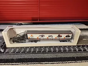 Allis Chalmers Peterbilt 387 1/64 Diecast Semi Tractor Replica By SpecCast - Picture 1 of 6