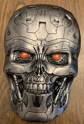 Terminator Salvation Blu-Ray Special Edition Director's Cut  Skull Case - Image 1 of 3