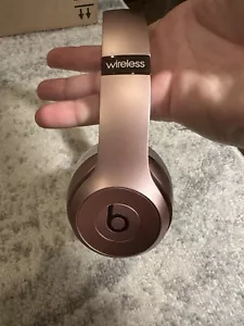 Beats Solo3 Wireless On-Ear Headphones - Apple W1 Headphone Chip, Bluetooth - Picture 1 of 9