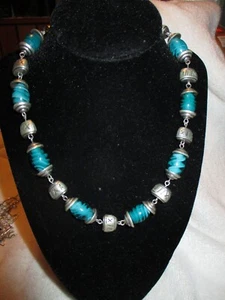 Vintage Premier Designs Turquoise Swirl Art Glass Beads Silver Tone Necklace - Picture 1 of 3