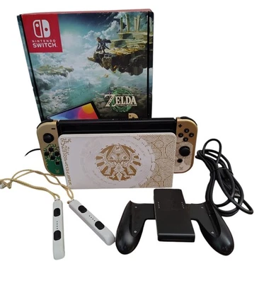 Nintendo Switch (OLED Model) HEG-001 Edizione The Legend of Zelda. Ottimo Stato - Immagine 1 di 4